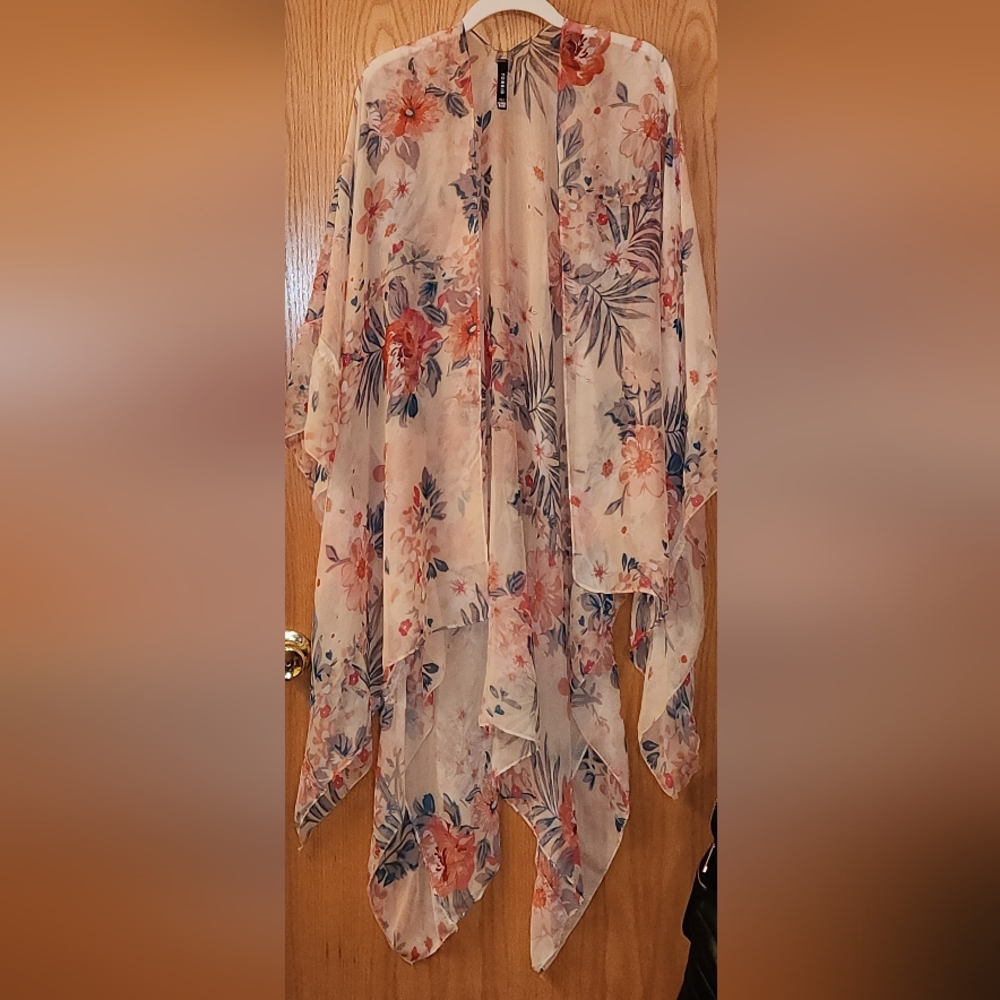 Sheer floral kimono